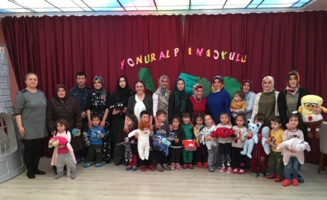 Eski kıyafetim yeni oyuncağım Eski kıyafetim yeni oyuncağım