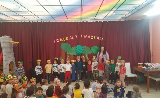 Minik öğrencilere ağaç ve hayvan sevgisi Minik öğrencilere ağaç ve hayvan sevgisi