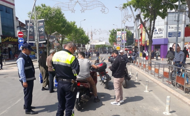 Zabıta ekipleri İstanbul caddesinde denetimler sıklaştırıldı Zabıta ekipleri İstanbul caddesinde denetimler sıklaştırıldı