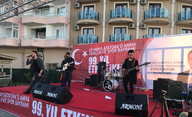 Akçakoca’da gençlik konseri Akçakoca’da gençlik konseri