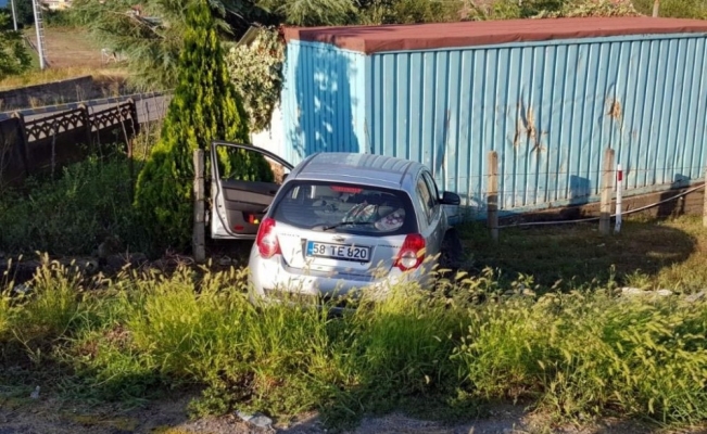 Akçakoca Çevre Yolunda Kaza: 1 Yaralı Akçakoca Çevre Yolunda Kaza: 1 Yaralı