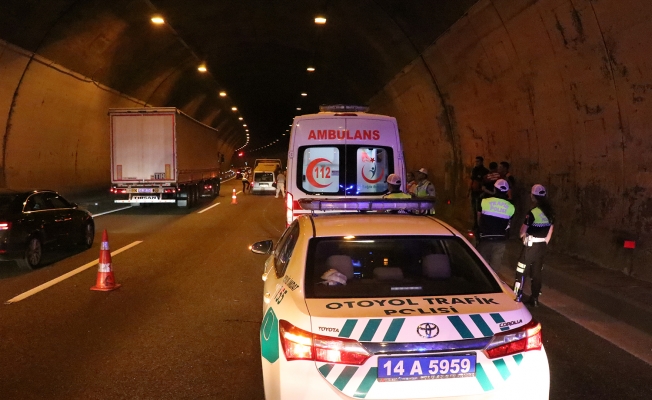 Bolu Tüneli'nde Trafik Kazası: 3 yaralı