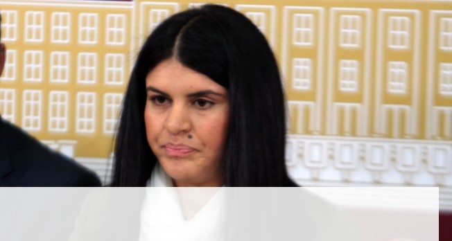 HDP Milletvekili Dilek Öcalan gözaltına alındı HDP Milletvekili Dilek Öcalan gözaltına alındı