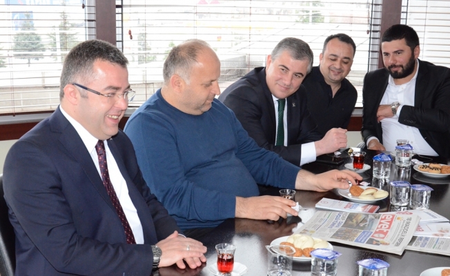 Sağlık Çalışanlarını Unutmadı