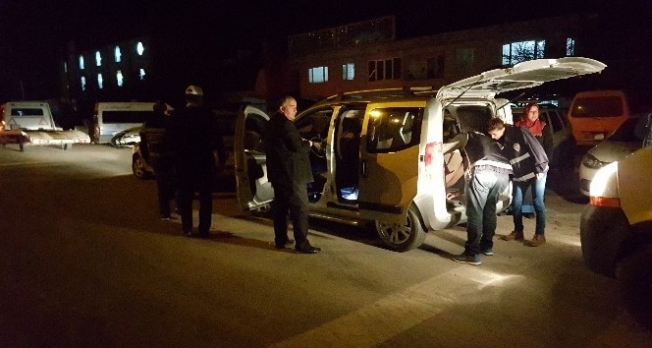 Huzur Türkiye-5 Uygulamasında Düzce’de aranan 3 kişi yakalandı