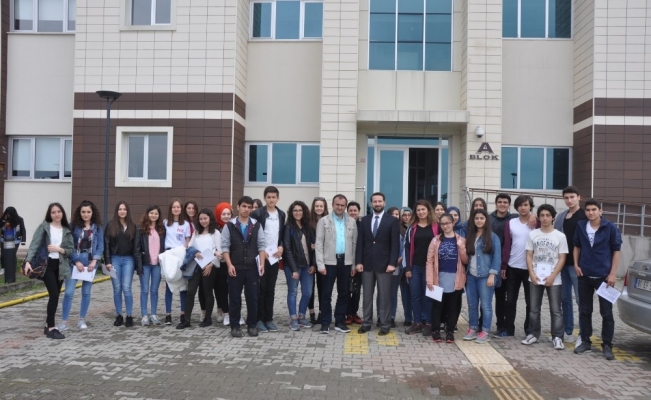 Lisesi öğrencilerinden Düzce Üniversitesine ziyaret
