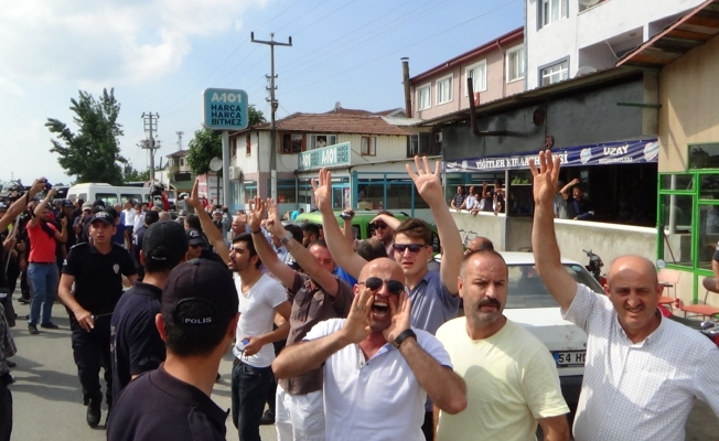 Şehit babasından yürüyüşçülere tepki