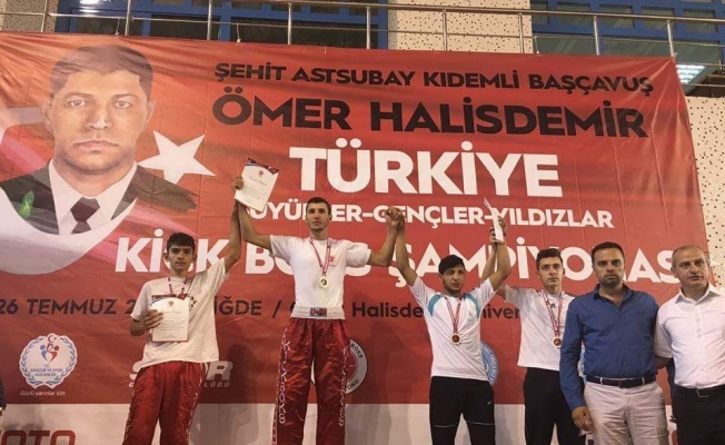 Kick Boks Türkiye Şampiyonu oldu