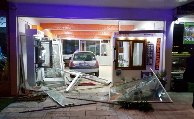 Davetsiz misafir işyeri sahibini şaşkına çevirdi