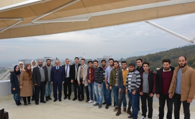 Suriyeli öğrenciler Rektör yardımcısı ile bir araya geldi
