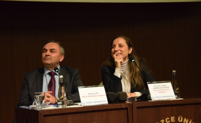 Başkan Ay ve Rektörü Çakar öğrencilerle buluştu