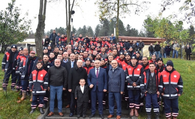 Başkan Dursun Ay, işçilerle birlikte yemek yedi