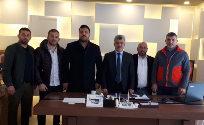 Başkan Yiğit başpehlivanları misafir etti