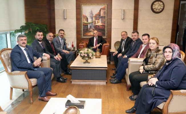 Başkanlar Bakan Özlü ile görüştü Başkanlar Bakan Özlü ile görüştü