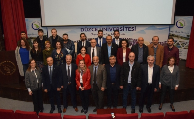 Düzce Üniversitesi’nde Türk Yoğun Bakım Derneği Şehir toplantısı düzenlendi