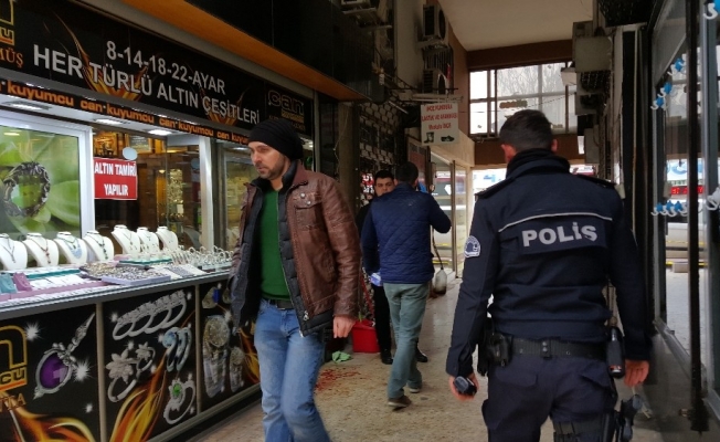 Düzce’de silahlı kuyumcu soygunu girişimi