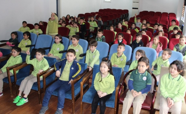 Öğrencilerden geri dönüşüme destek