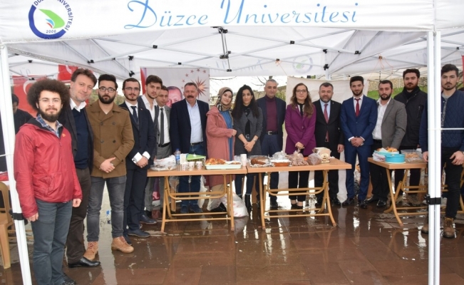 Düzce Üniversitesi’nden Zeytin Dalı harekatına destek kermesi