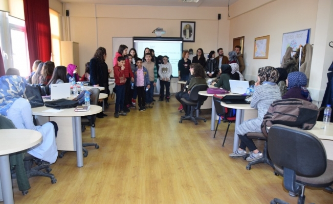 Özel eğitim sınıfı öğrencilerinin üniversite hayalini gerçekleşti