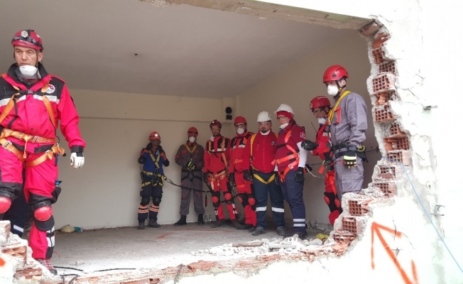 Tatbikat gerçeğini aratmadı