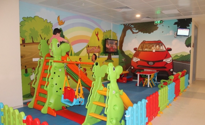 Çocuklar Üniversitesi hastanesinden çıkmak istemeyecek