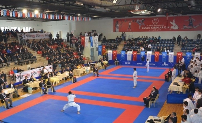 Karate grup müsabakaları Düzce’de başlıyor