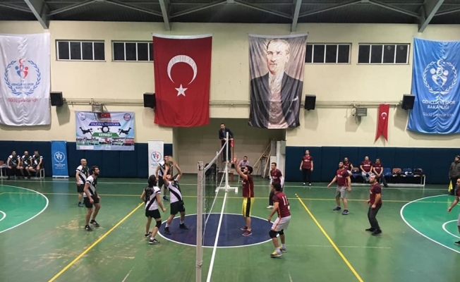 Kaynaşlı kurumlar arası voleybol turnuvası sona erdi