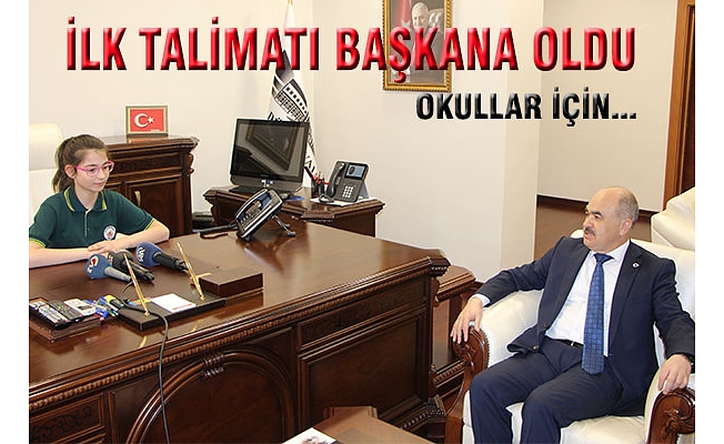 YENİ VALİ MAKAMINA OTURDU