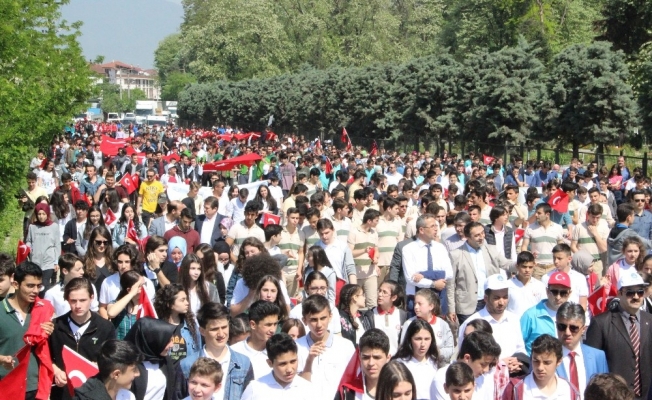 Yüzlerce kişi 57’nci Alay Vefa Yürüyüşü’ne katıldı