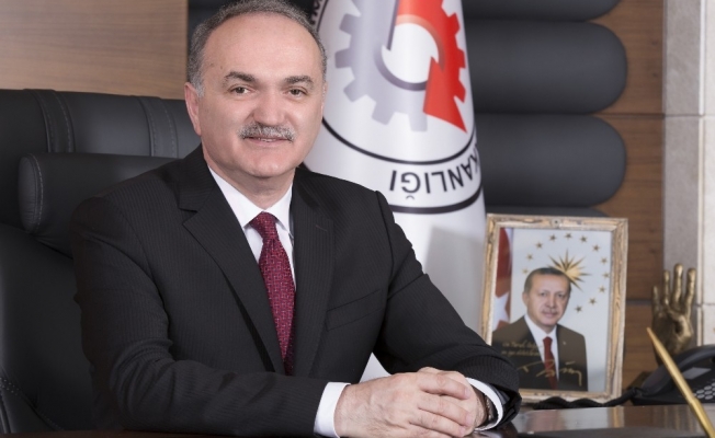 Bakan Özlü 19 Mayıs’ı kutladı