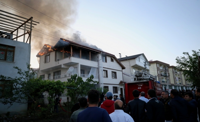 Düzce'de ev yangını
