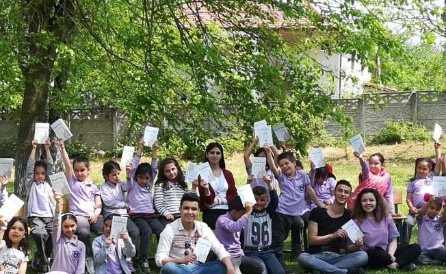 Düzce Üniversitesi öğrencilerinden köy ilkokullarına bağış