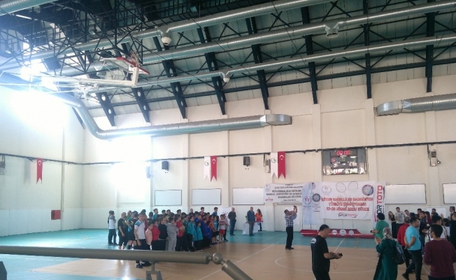 Düzce Üniversitesi Türkiye Badminton şampiyonası’na ev sahipliği yaptı