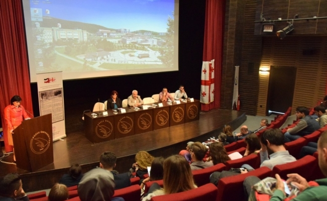 Düzce Üniversitesi’nden Gürcü kaligrafisi etkinliği yapıldı
