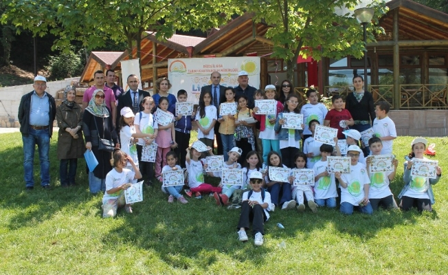 Lider çocuklar yenilebilir yabani bitki türleri ile tanıştı