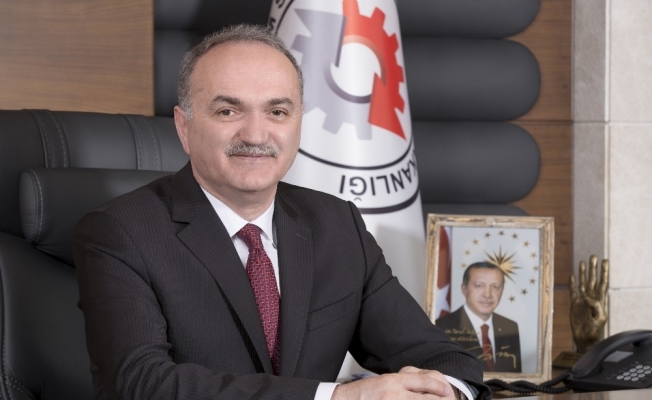 Bakan Özlü, Kadir Gecesini kutladı Bakan Özlü, Kadir Gecesini kutladı