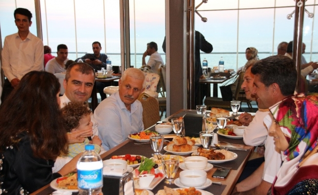 Başkan Yemenici belediye personeliyle iftarını açtı