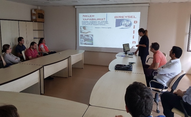 Doç. Dr. Taşpınar, "Her yıl atık plastiklerin neden olduğu 100 bin deniz hayvanı ölüyor"