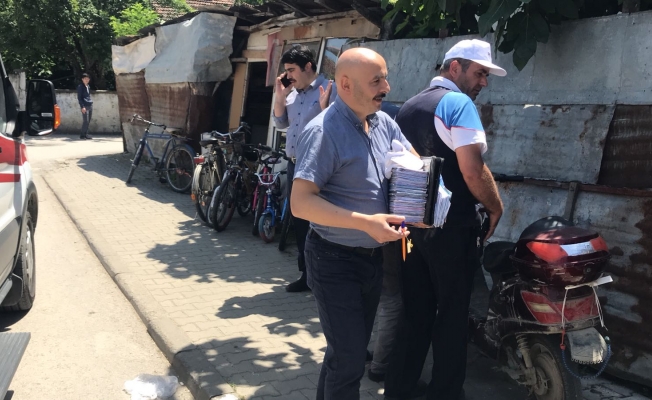 Köpeğin ısırdığı postacı hastaneye kaldırıldı