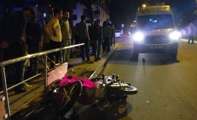 Motosikletle gezinti hastanede bitti 3 kişi yaralandı