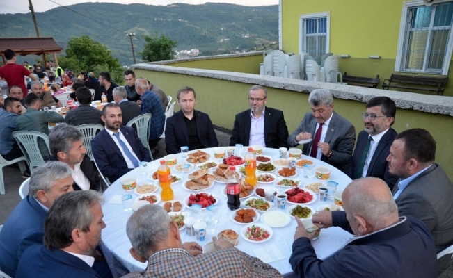 Yığılca Belediyesi mahalle iftarlarına devam ediyor