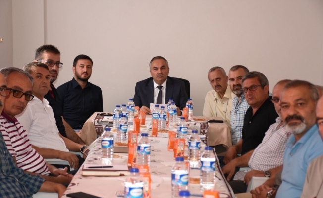 Dursun Ay Muhtarlarla Buluştu Dursun Ay Muhtarlarla Buluştu