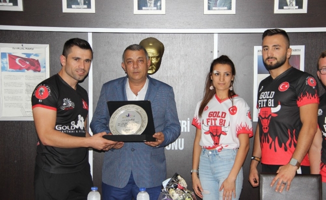 ASKF Başkanı Bıyık’a Gazi Kupası İçin Plaket
