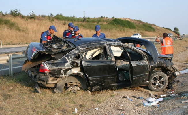 Takla Atan Otomobilde 4 Yaralı