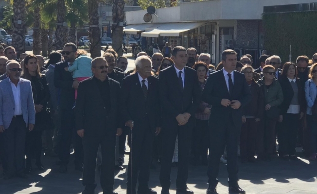 Akçakoca’da Cumhuriyet Bayramı töreni çelenk sunumuyla başladı