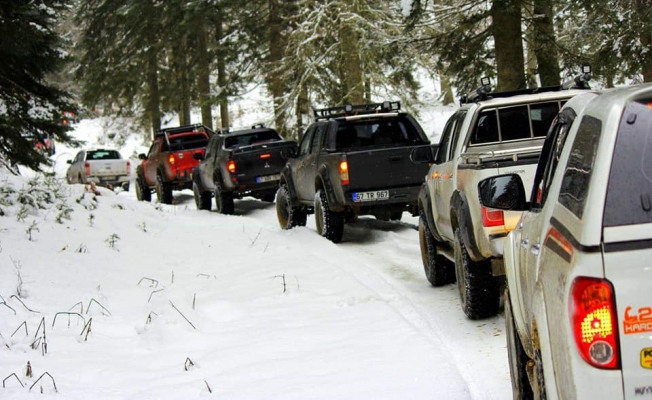 OFF-ROAD TUTKUNLARINDAN KAR SAFARİSİ