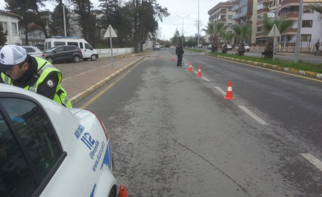 POLİSTEN ÇAKAR UYGULAMASI