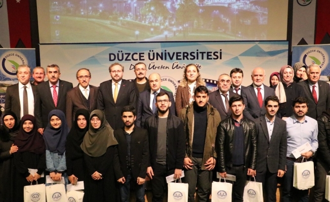 Diyanet İşleri Başkan Yardımcısı Düzce Üniversitesi öğrencileriyle bir araya geldi