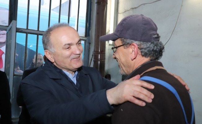 Özlü, Yeni Sanayi Çarşısı esnafını ziyaret etti