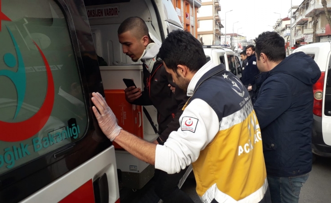 ARACININ KAPISINI AÇMASIYLA BİR OLDU